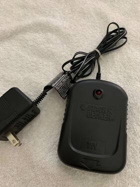 T180858 Black Decker And Battery Charger Model 18v