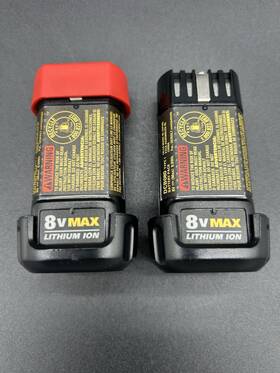 Dcb080-2 Dewalt Genuine Oem 8v Max 8-volt Lithium-ion Tool Battery Set Of 2 Dcb080-2 Dewalt Genuine Oem 8v Max 8-volt Lithium-ion Tool Battery Set Of 2