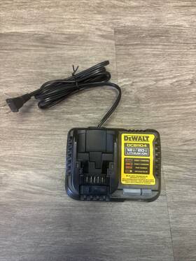 Dcb1104 Dewalt 12v/20v Lithium Ion Battery Charger Dcb1104 Dewalt 12v/20v Lithium Ion Battery Charger