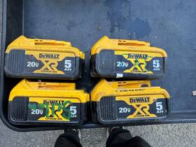 Dcbp200 Dewalt Pack Of 4 20v 5ah Max Battery For Parts Only Dcbp200 Dewalt Pack Of 4 20v 5ah Max Battery For Parts Only