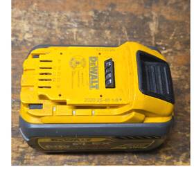 N536233 Dewalt Flexvolt 9ah 60v/20v Lithium-ion Power Tool Battery Yellow N536233 Dewalt Flexvolt 9ah 60v/20v Lithium-ion Power Tool Battery Yellow