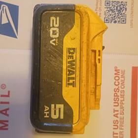 Dewalt N637541 20v Max 5ah Lithium-ion Power Tool Battery Pack Yellow