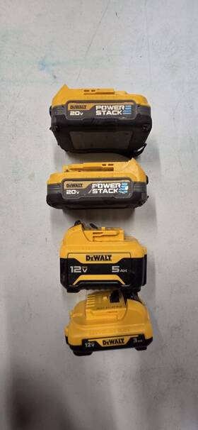 N919194 Dewalt Powerstack Max Lithium-ion Batteries 20v 12v 5ah 3ah Yellow