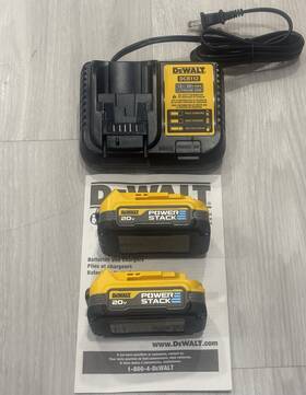 Na601046 Dewalt New Pack 2 Powerstack 20v Lithium-ion 1.7 Battery And Charger Set Yellow
