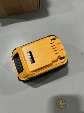 Joromov-dcb606-yellow Joromov Joromov-dcb606-yellow/black 60v Max 9.0ah Lithium Ion Battery - Yellow/black