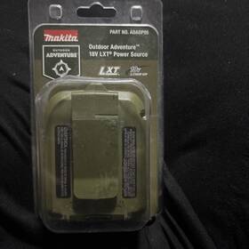 Adadp05 Makita Camo Green 18v Lxt Outdoor Usb Battery Charger With Dual Ports Adadp05 Makita Camo Green 18v Lxt Outdoor Usb Battery Charger With Dual Ports