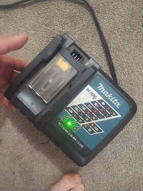Bl1850bdc2 Makita Charger Used But Works Just Fine