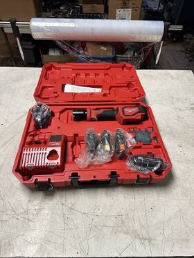 2674-22p Milwaukee M18 Short Throw Press Tool Kit With Viega Pureflow Jaws