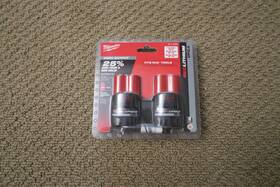 48-11-2425s Milwaukee M12 Cp2.5 Batteries Brand New