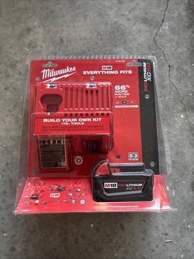 52-76-1856 Milwaukee M18 Redlithium Xc5.0 Starter Kit -