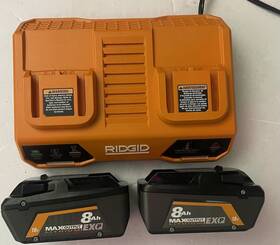 R840080 Ridgid 18v Lithium-ion Two 8.0ah Batteries And Dual Battery Charger R86095