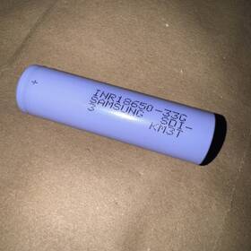 Inr18650-33q Samsung 18inr650 Brand New Sdi - Lithium-ion Battery In Case