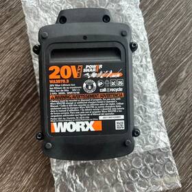 Wa3575.3 Worx 20v Max Lithium Battery Powershare 2.0ah New Open Box No Packaging