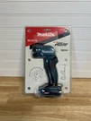 Makita ML001G 40V Max Xgt Li-ion Cordless Flashlight Portable Durable. Fixed Price $43.95.